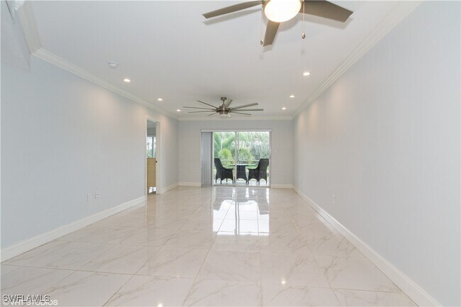 Building Photo - 501 Forest Lakes Blvd