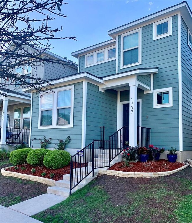 Primary Photo - 1757 Yaupon Grove Ln