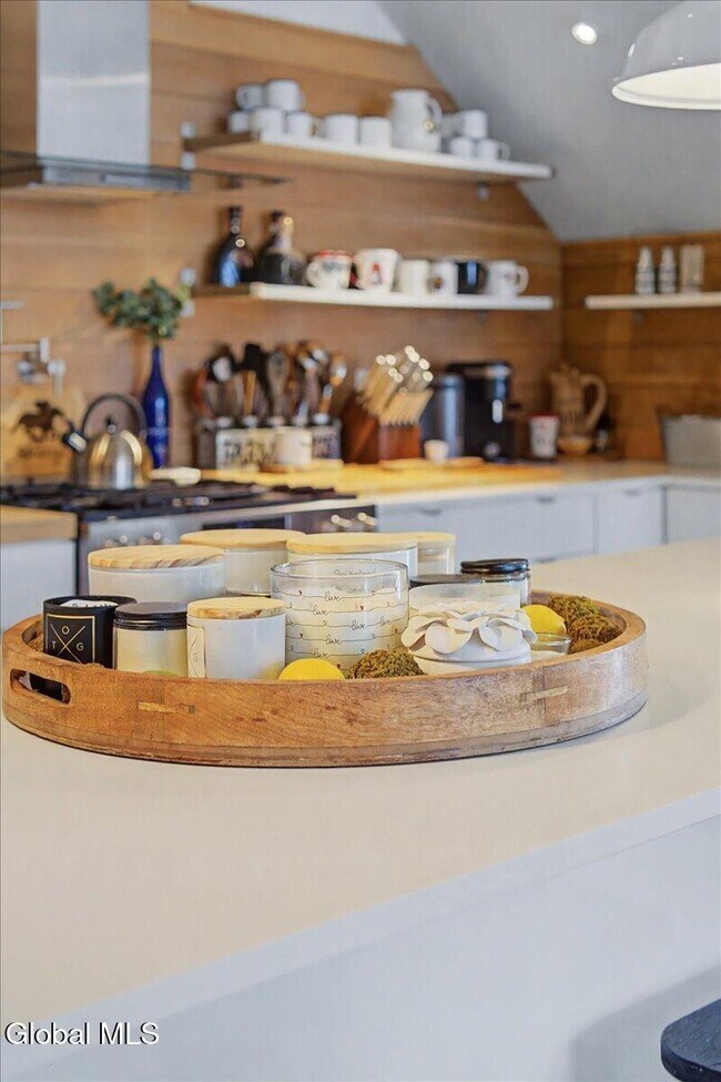 Building Photo - 5 Swanner Ln