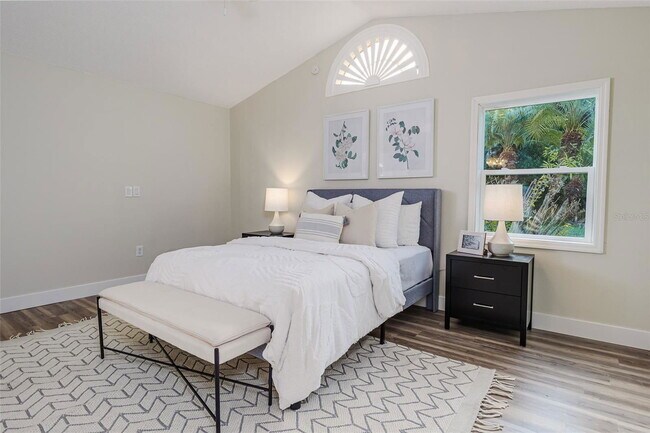 Building Photo - 956 Harbor Town Dr