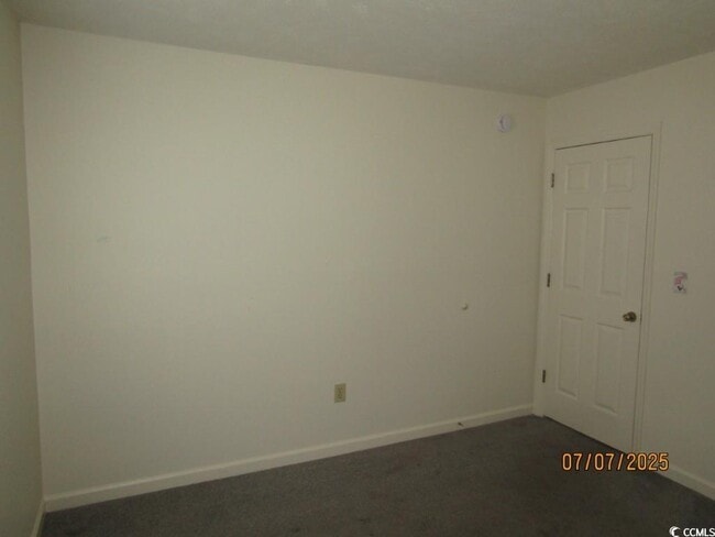 Building Photo - 4258 Pinehurst Cir