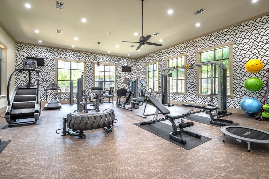 Building Photo - 8889 Cook Ranch Rd