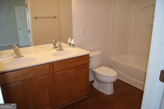 Building Photo - 3017 Deerborne Ct