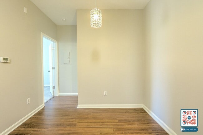 Building Photo - MOVE IN THIS YEAR - FREE MONTH'S RENT IN 1st 90 DAYS!