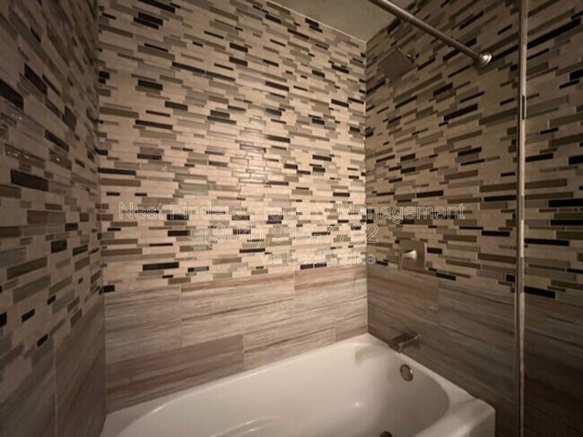 Building Photo - 395 Candlebark Dr