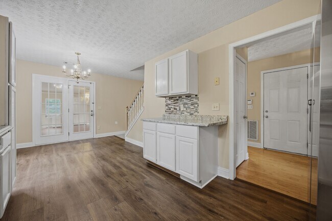 Building Photo - 5054 Lancashire Ct