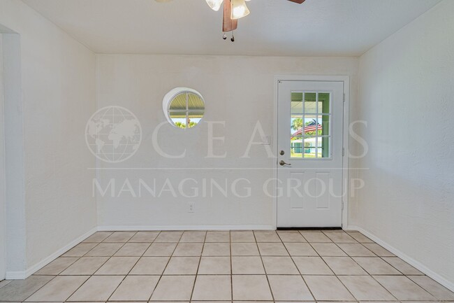 Building Photo - Updated Beachside Ormond Home