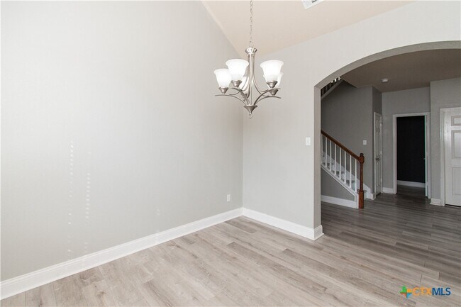 Building Photo - 7001 Cokui Dr