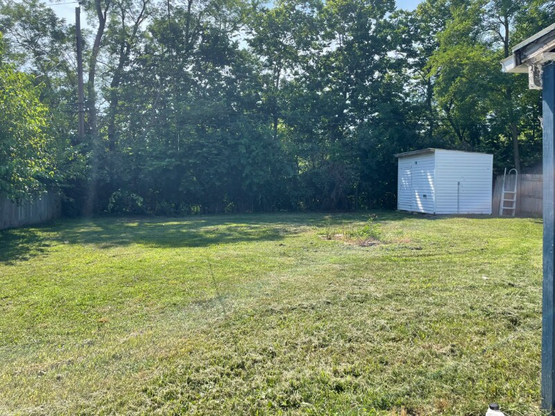 Building Photo - 827 Sagamore Ave