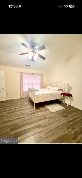 Building Photo - 9330 China Grove Ct