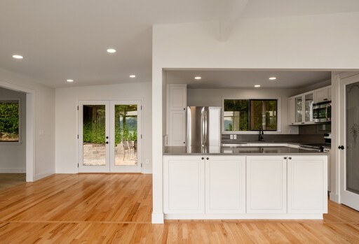 Building Photo - Stunning 4 bed home with Lake Sammamish Vi...