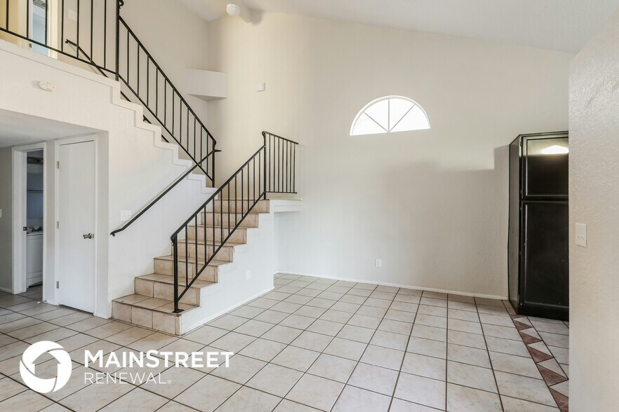 Building Photo - 3069 W Camino Fresco