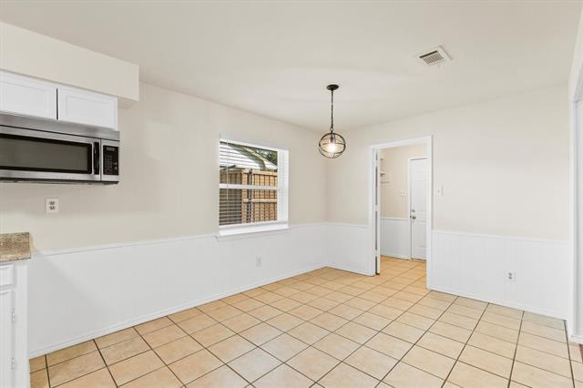 Building Photo - 314 N Wood Dr