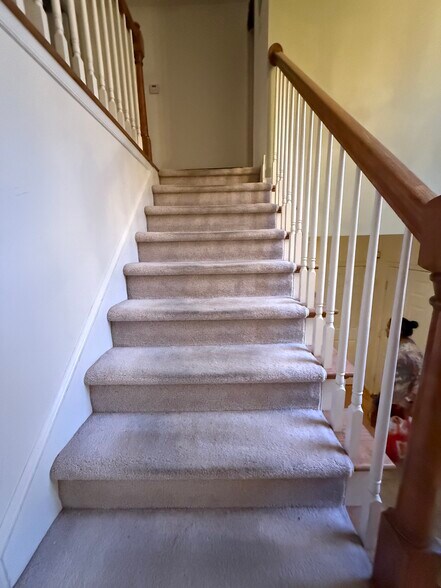 Stairs to upstairs - 1308 Crosswood Ln
