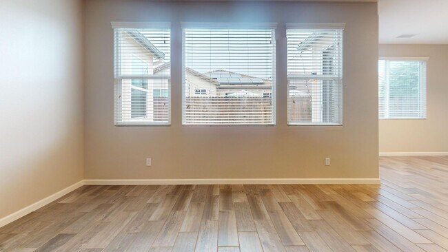 Building Photo - 3033 Antonio Ln