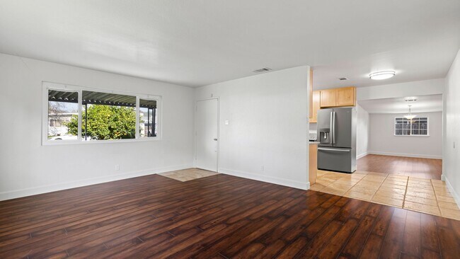 Building Photo - Charming North Vacaville Home-3bed, 2bath