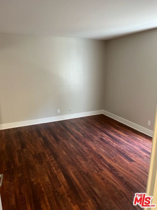 Building Photo - 5810 Las Virgenes Rd