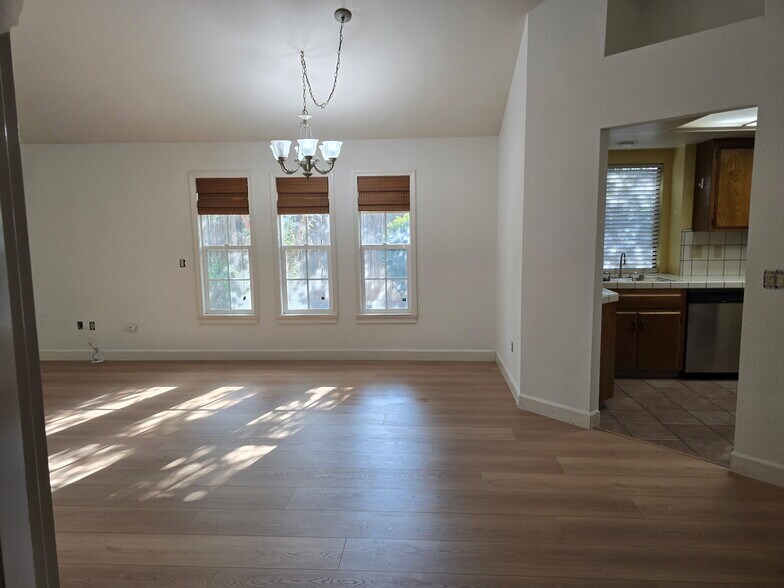 Building Photo - 9113 Gleeson Ct