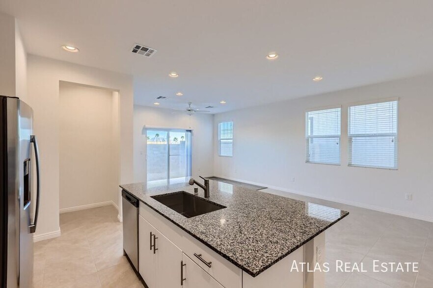 Building Photo - 4048 N Atoll Reefs St