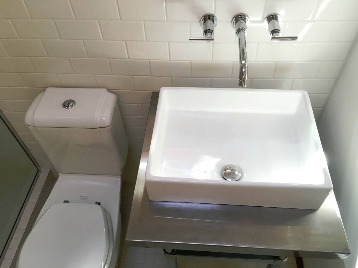 High end fixtures - 6606 Corson Avenue South