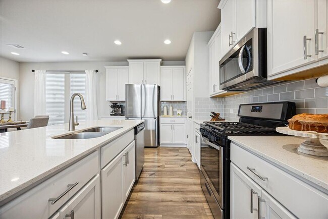 Building Photo - 12000 Corsicana Trl