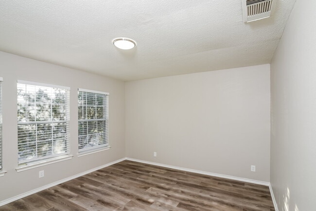 Building Photo - 13319 Partridge Hill