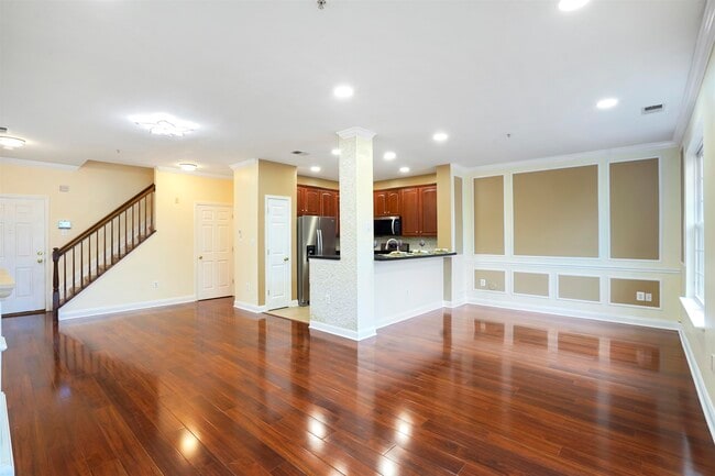 Building Photo - 80 Lyon Ct