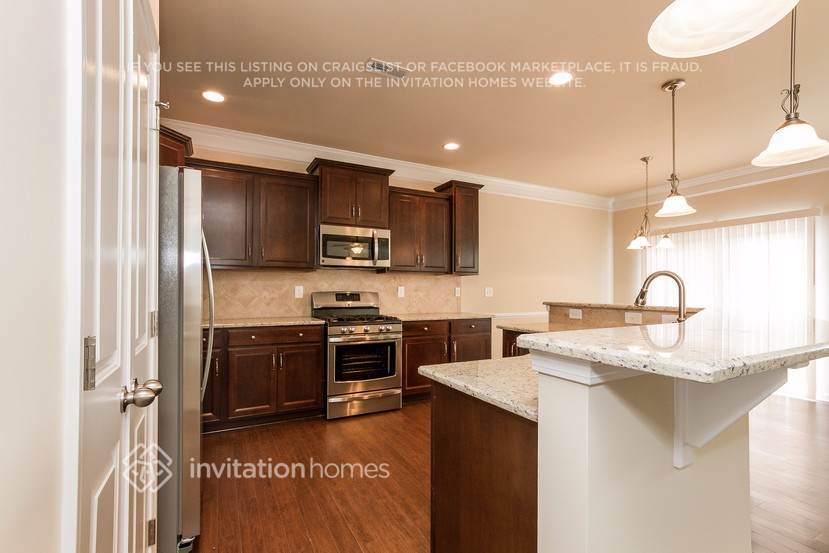 Building Photo - 141 Kingston Drive