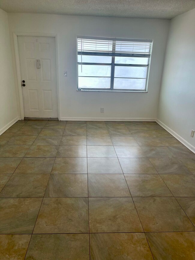 Building Photo - 3777 NW 78th Ave