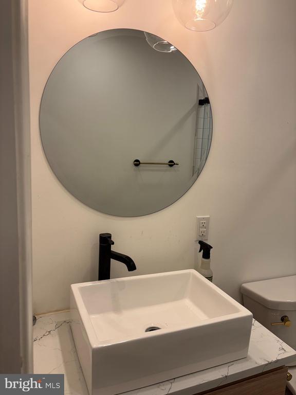 Building Photo - 1118 E Wilt St