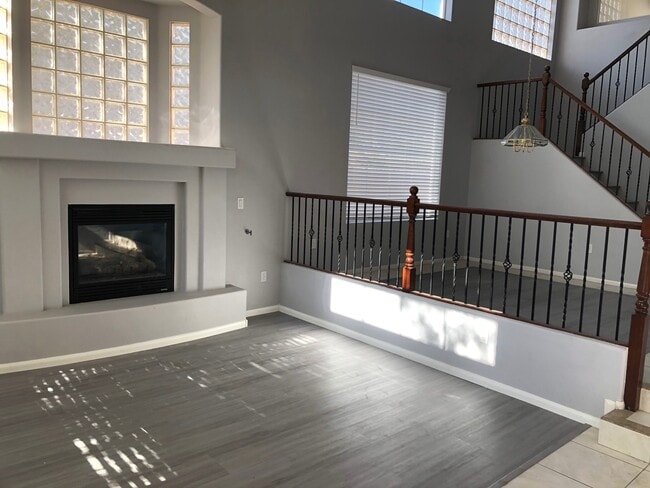 Building Photo - 653 Orbiter Ln