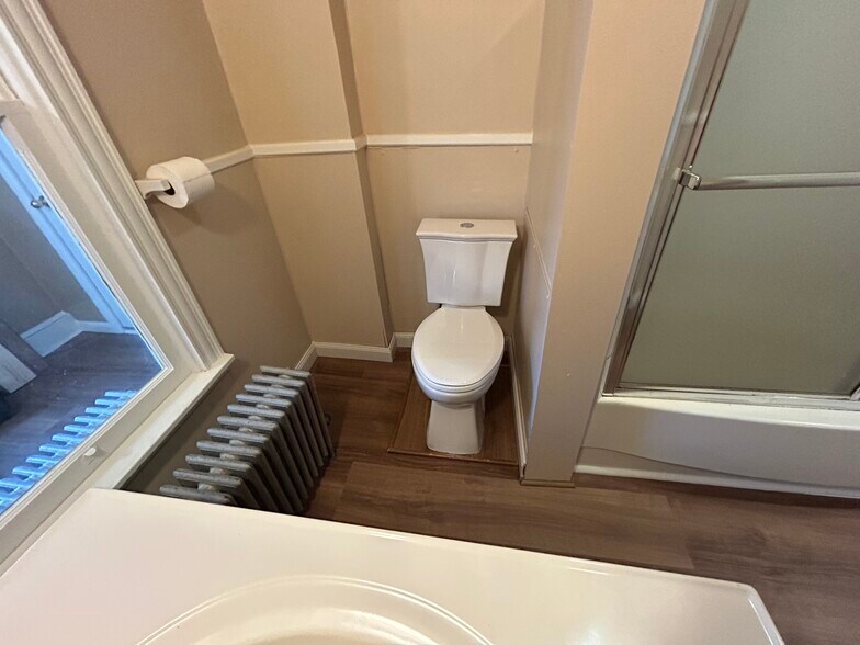 Building Photo - 507 Electric Ave