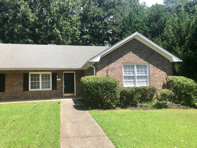 Building Photo - 2376 Rosedale Rd