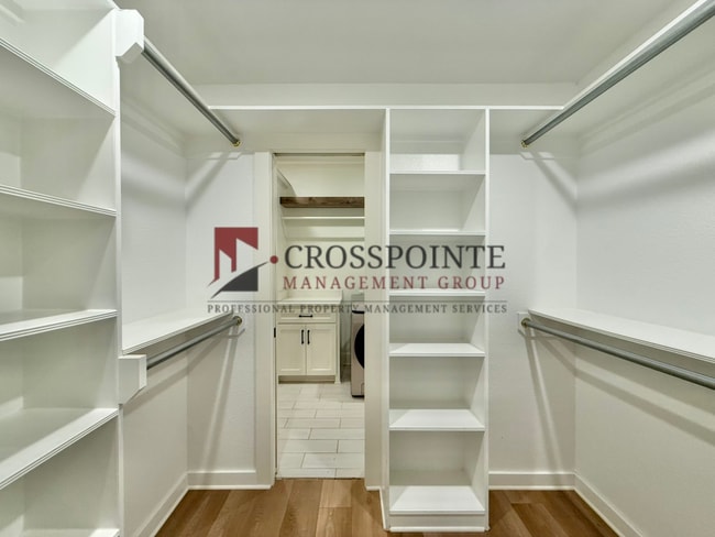 Building Photo - Beautiful 3 Bedroom 2 Bathroom Home in Winona!