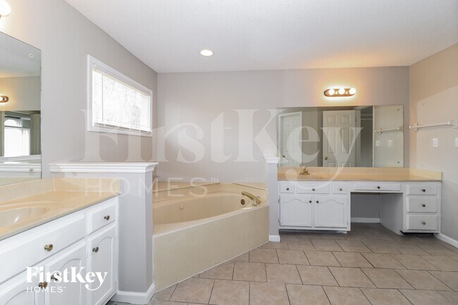 Building Photo - 1816 Cheshunt Ln