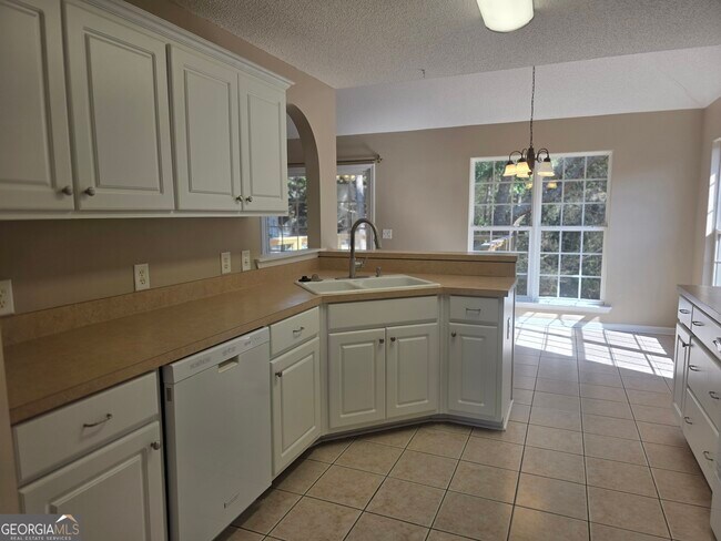 Building Photo - 426 Walthour Dr