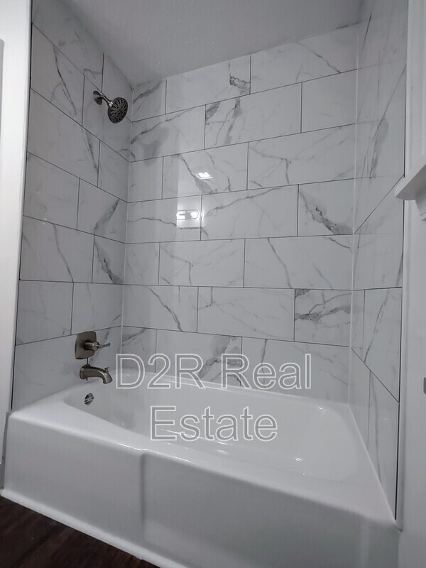 Building Photo - 7909 Southfield Dr