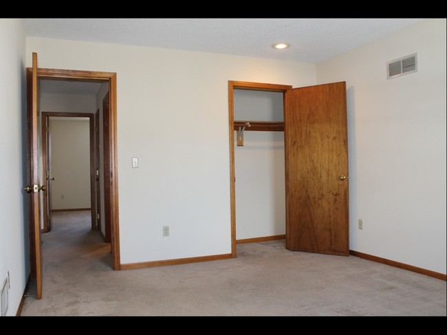 Building Photo - Saxony Rentals Apartments