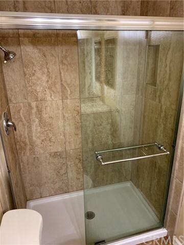 Building Photo - 17042 Pinehurst Ln