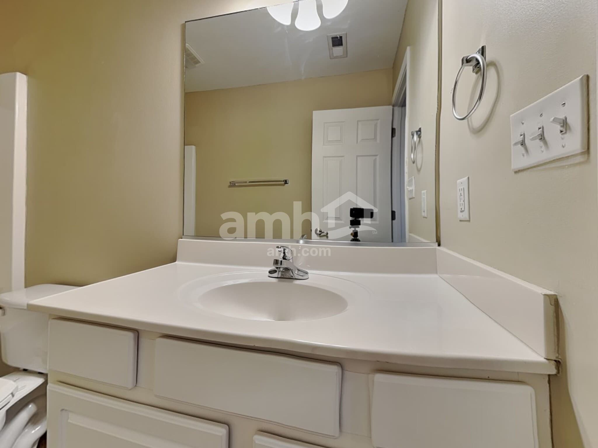 Building Photo - 4515 Everwood Oak Ln