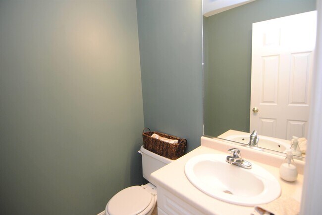 Building Photo - 81 Barrington Ave