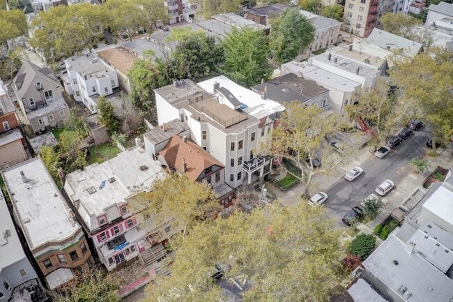 Building Photo - 45 Booraem Ave