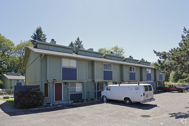 Building Photo - Greenway Estates