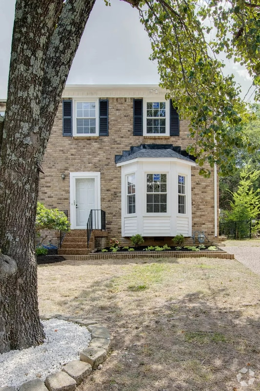 Building Photo - 606 Castlegate Dr