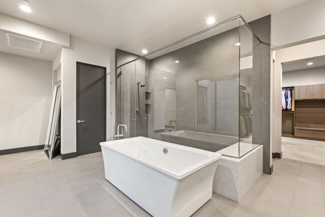 Building Photo - 11142 San Terrazo Pl