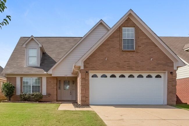 Building Photo - 1110 Greenwich Dr