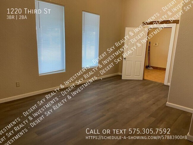Building Photo - 1220 Third St-