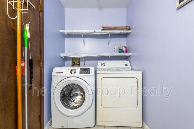 Building Photo - 10006 Redbridge Rd