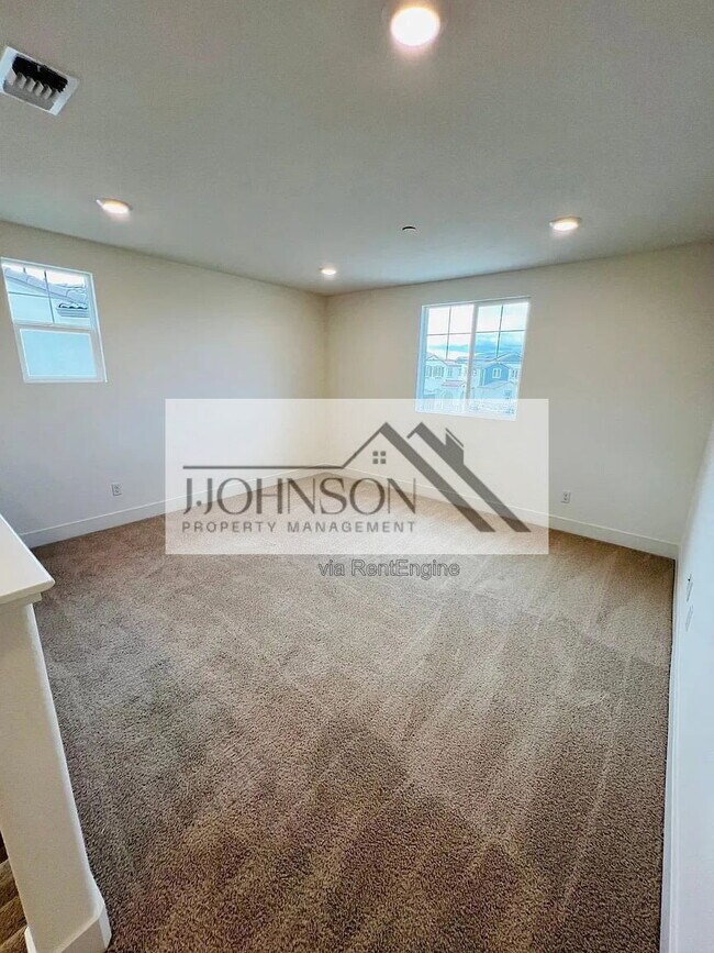 Building Photo - 16492 Bandon Ln