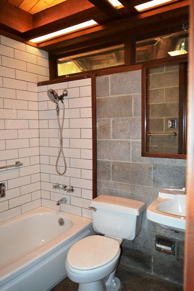 Building Photo - Sausalito Single Family with Spectacular 180 View